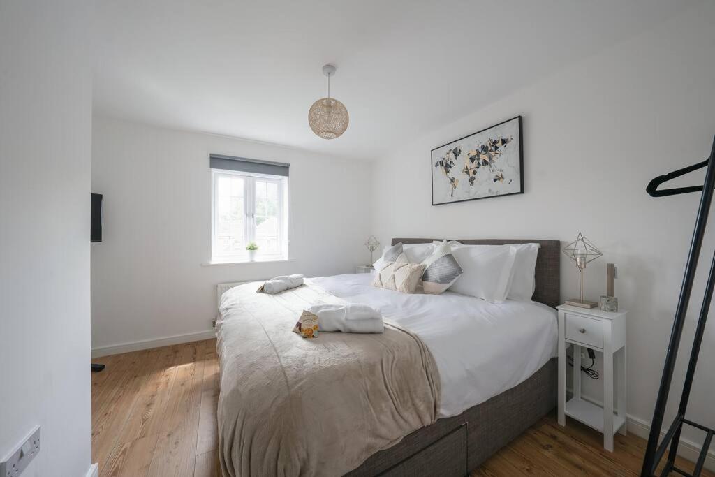 Stylish 2-Bed Contractor Haven: NEC & Airport Proximity Villa Birmingham Exterior photo